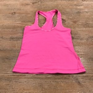 Lululemon top probably size 4